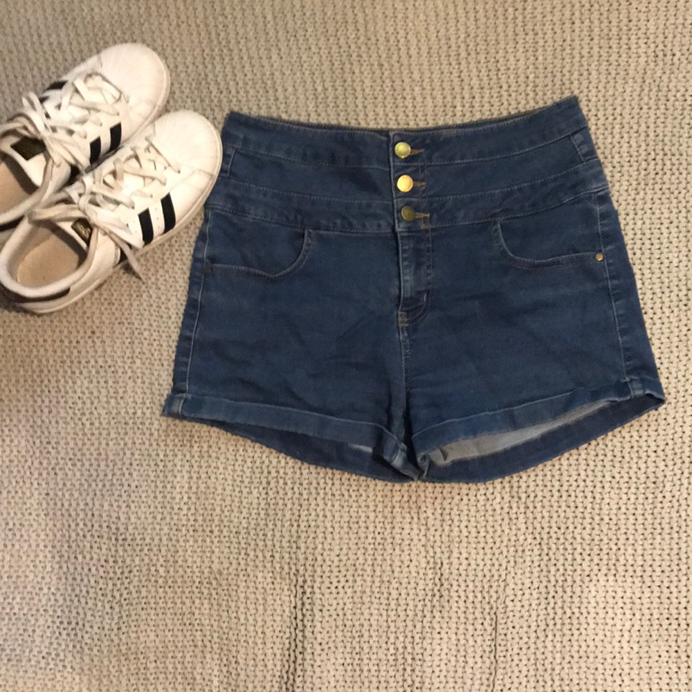 HIGH WAISTED SHORTS✨